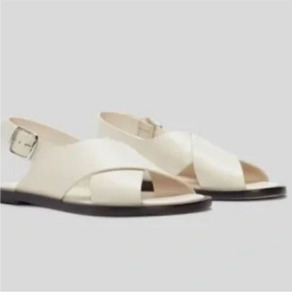 NEW Everlane The City Crossover Sandal in Parchment/bone - Picture 2 of 3